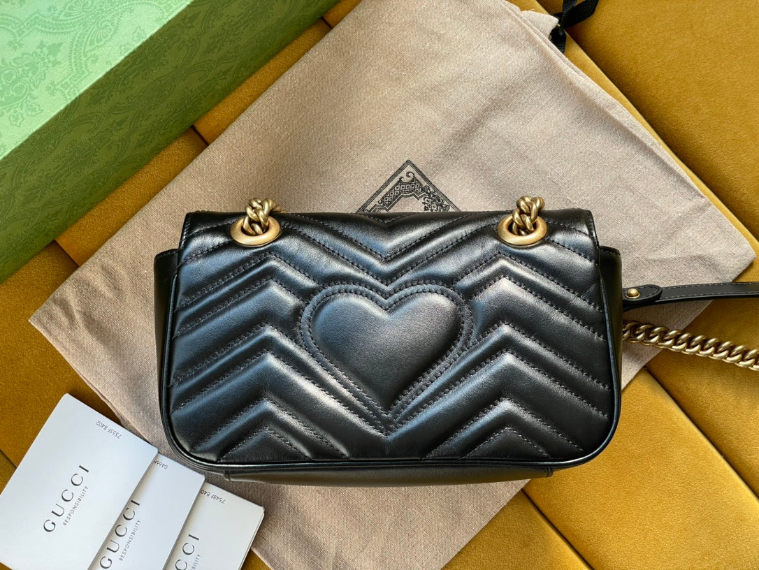 Luxury Gucci GG MARMONT MATELASSÉ SMALL 22 BAG BLACK CALFSKIN