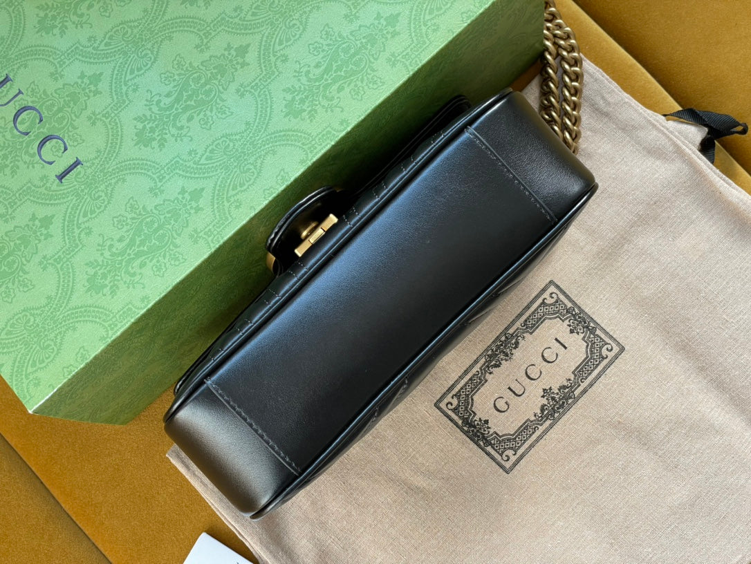 Luxury Gucci GG MARMONT MATELASSÉ SMALL 22 BAG BLACK CALFSKIN