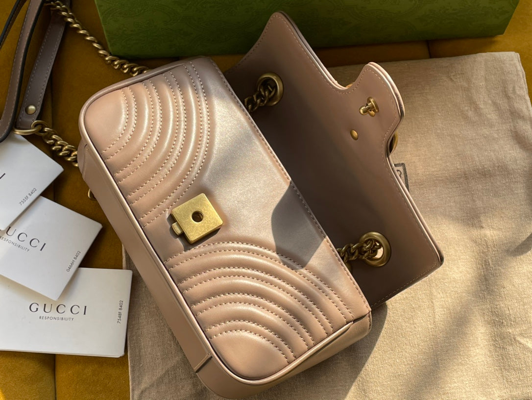 Luxury Gucci GG MARMONT MATELASSÉ SMALL 22 BAG BEIGE CALFSKIN