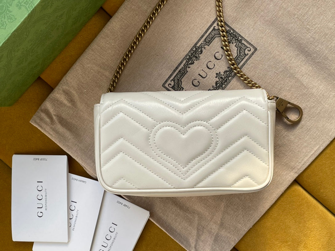 Luxury Gucci GG MARMONT MINI 16 BAG IN WHITE CALFSKIN