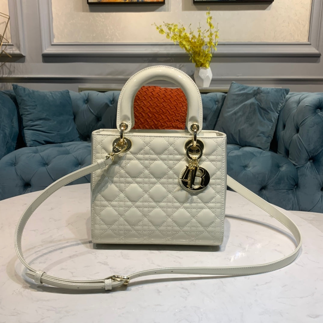 Luxury Diormedium lady 24 white lambskin