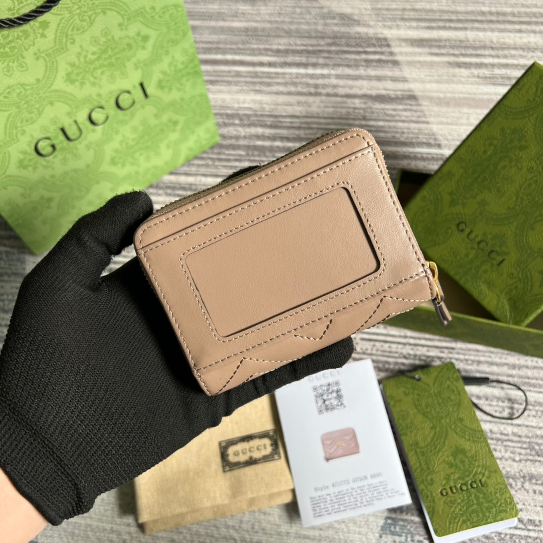 Luxury Gucci GG MARMONT MINI 11 WALLET BEIGE CALFSKIN