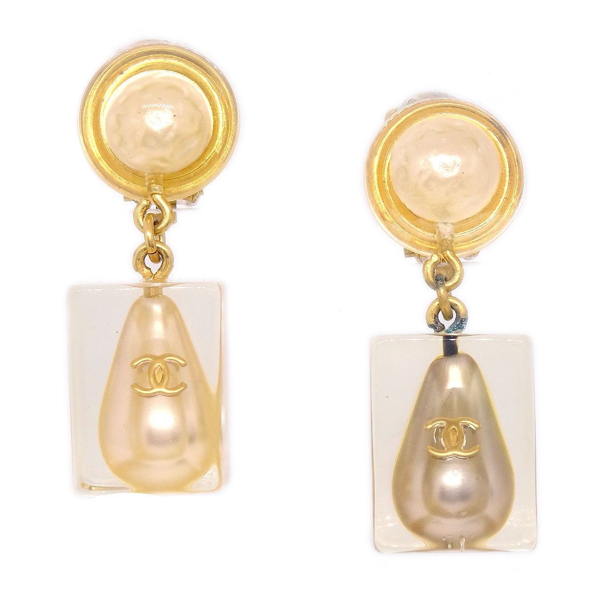 Luxury Chanel Imitation Pearl Shaking Earrings Clip-On 97P