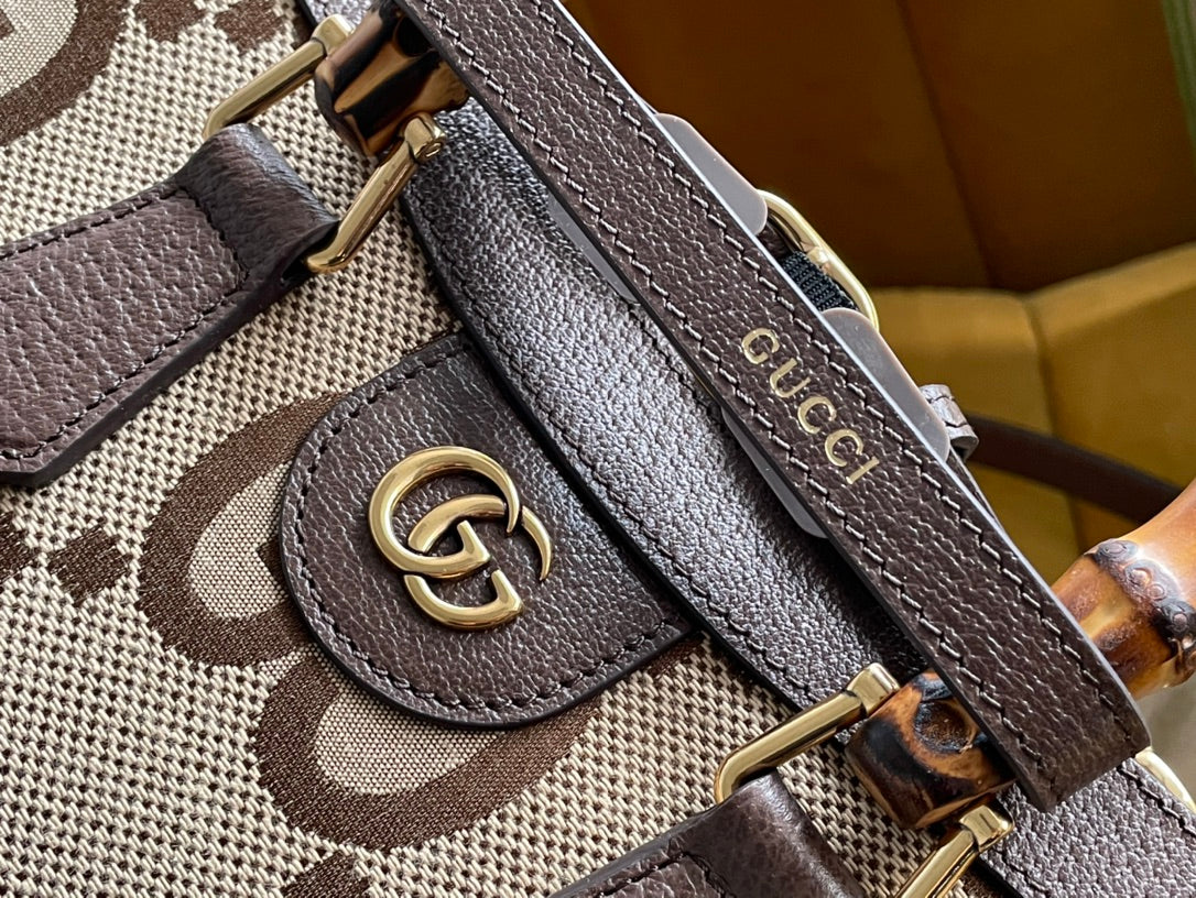 Luxury Gucci GG DIANA 27 MINI TOTE BAG IN BEIGE CANVAS AND BROWN CALFSKIN
