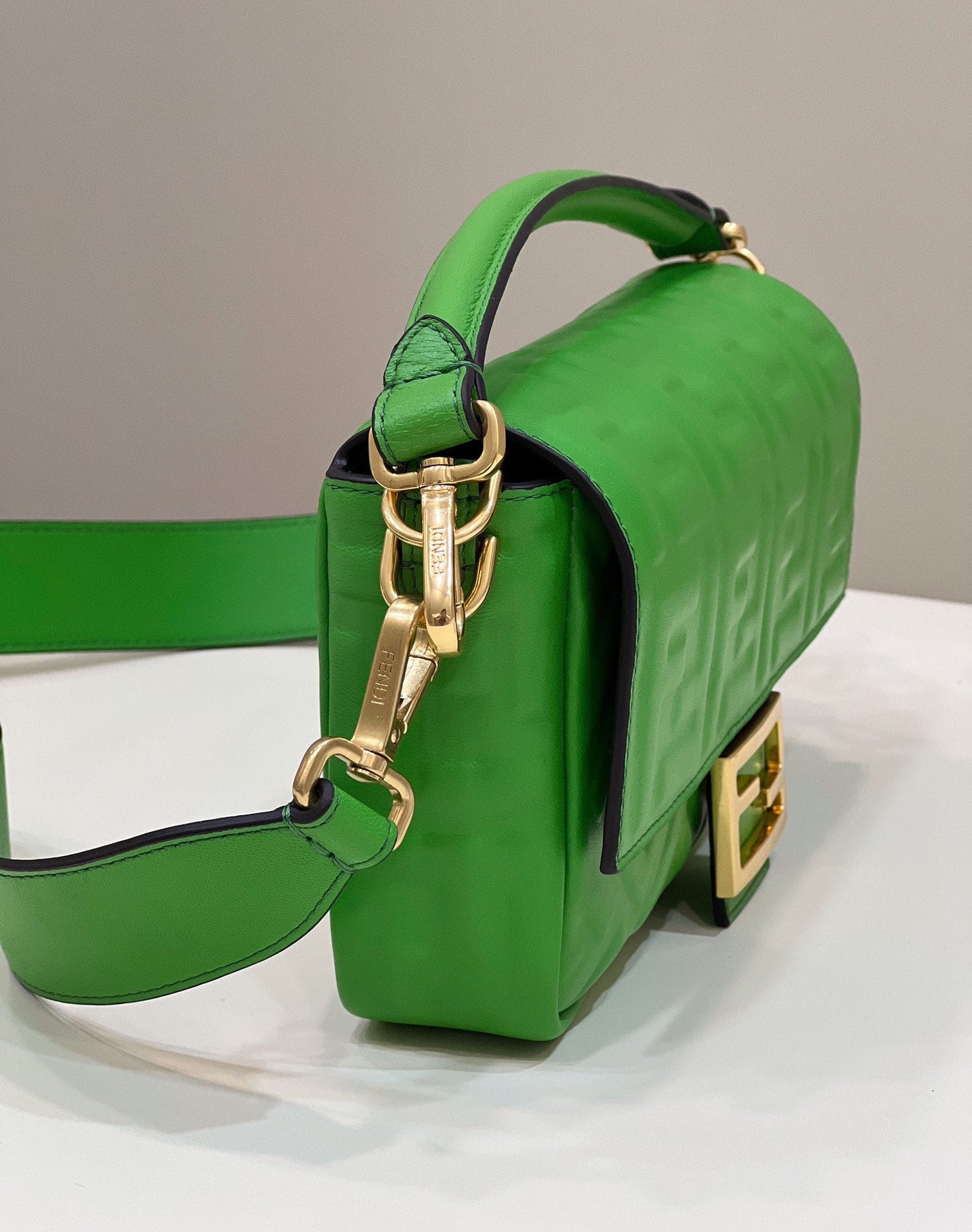 Luxury FendiBAGUETTE WITH FF MOTIF 27 IN EMERALD GREEN SOFT LAMBSKIN GOLD HARDWARE