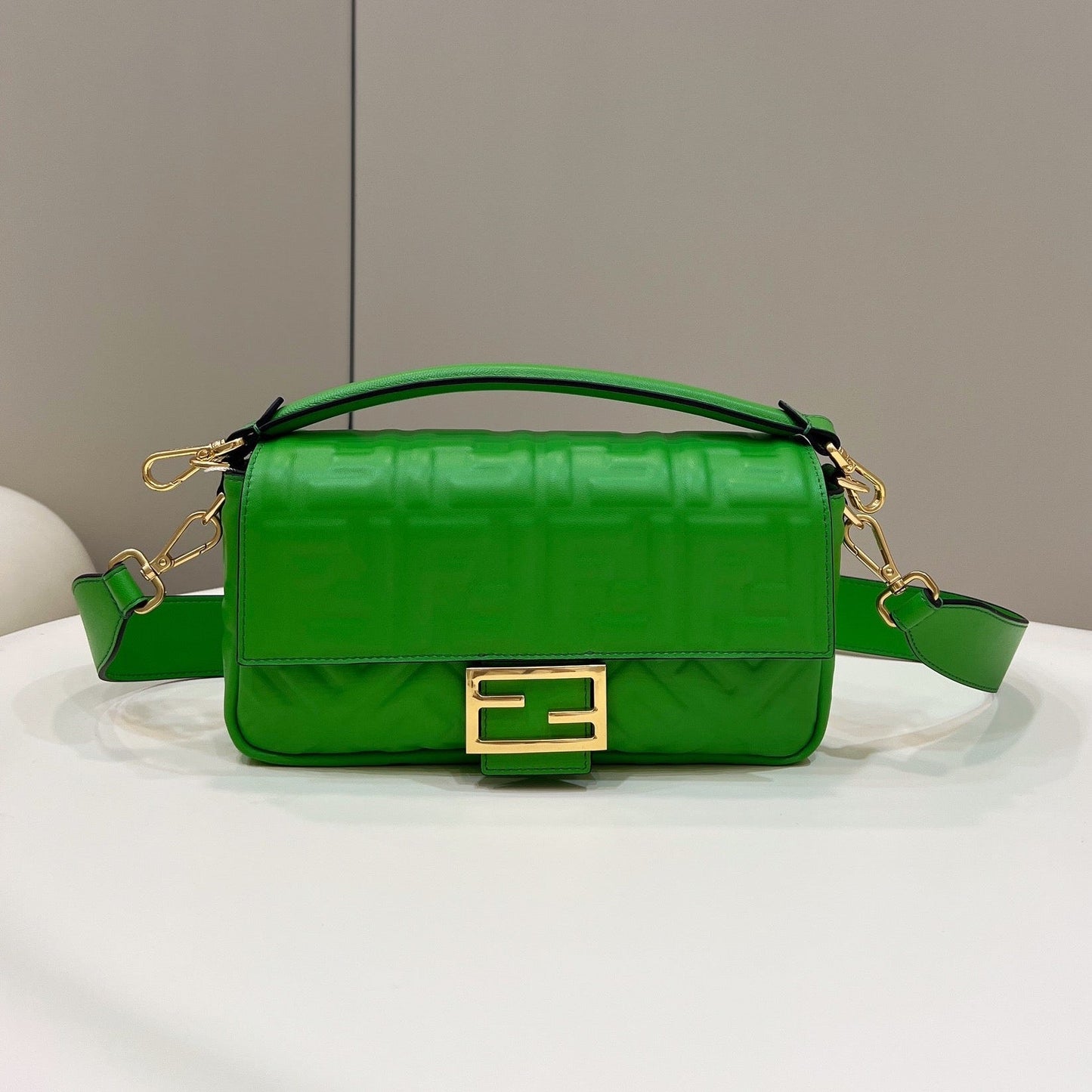 Luxury FendiBAGUETTE WITH FF MOTIF 27 IN EMERALD GREEN SOFT LAMBSKIN GOLD HARDWARE