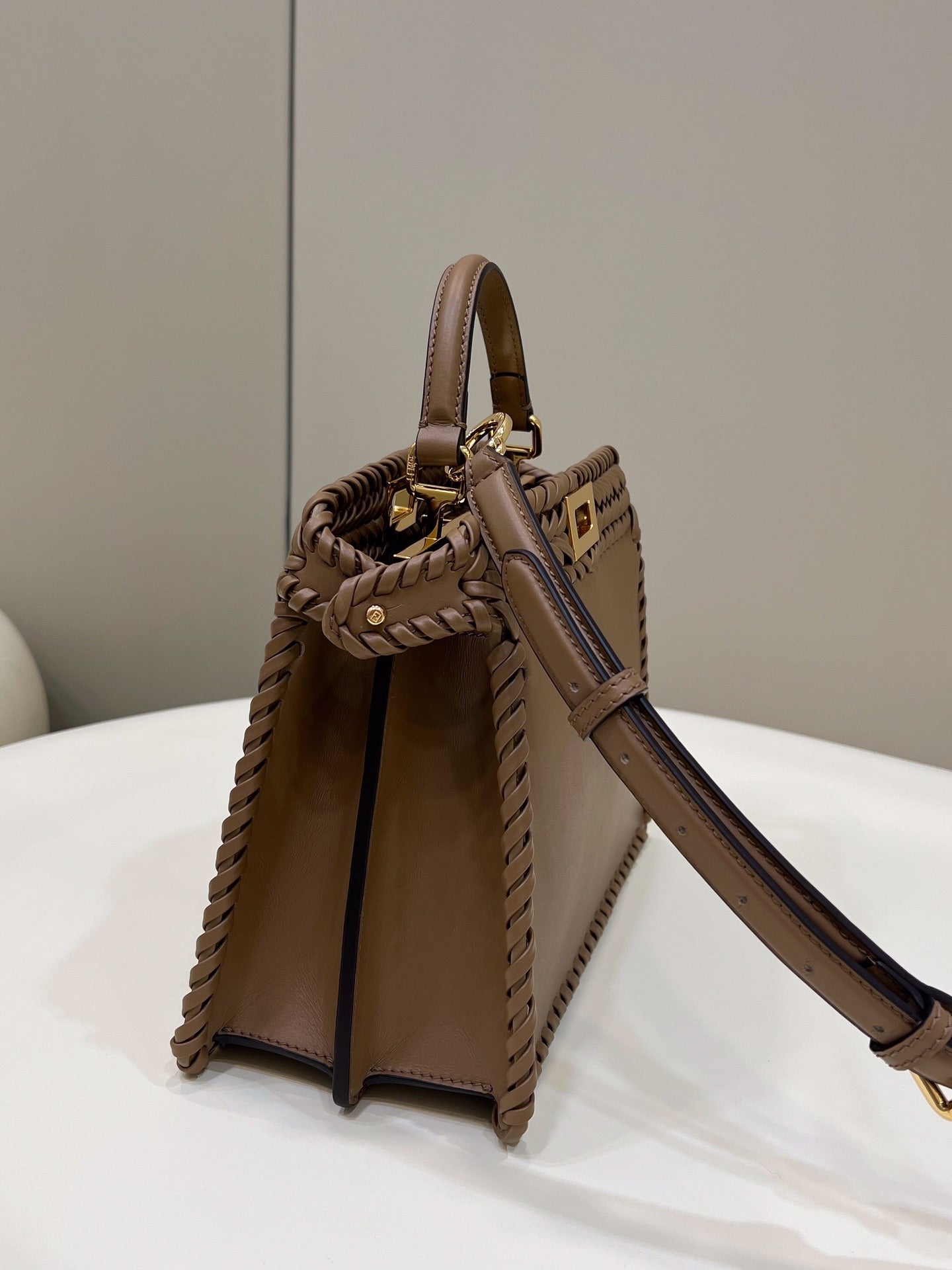 Luxury FendiPEEKABOO ISEEU 27 IN BROWN SMOOTH CALFSKIN WITH WOVEN TRIM GOLD HARDWARE