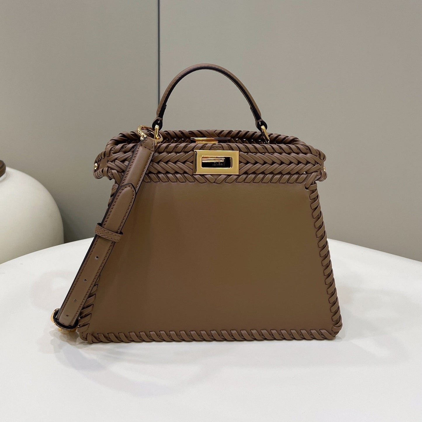 Luxury FendiPEEKABOO ISEEU 27 IN BROWN SMOOTH CALFSKIN WITH WOVEN TRIM GOLD HARDWARE