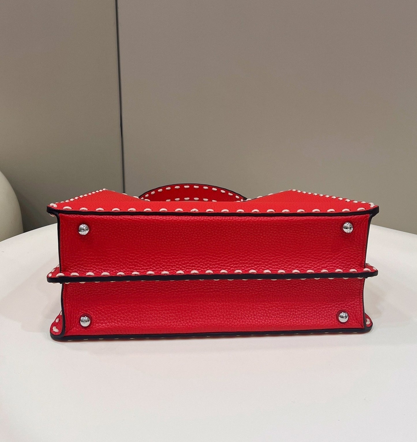 Luxury FendiPEEKABOO ISEEU 33 IN RED GRAINED CALFSKIN SILVER HARDWARE
