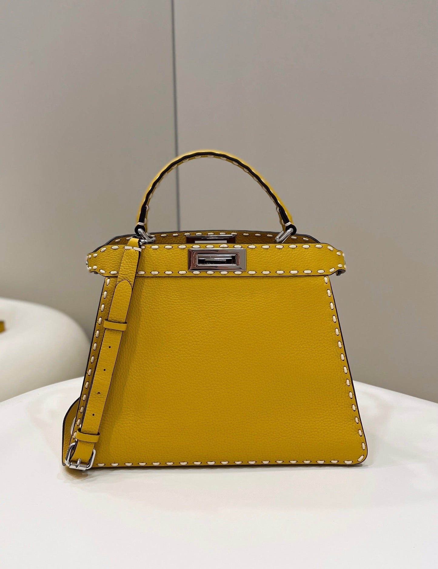 Luxury FendiPEEKABOO ISEEU 33 IN YELLOW GRAINED CALFSKIN SILVER HARDWARE
