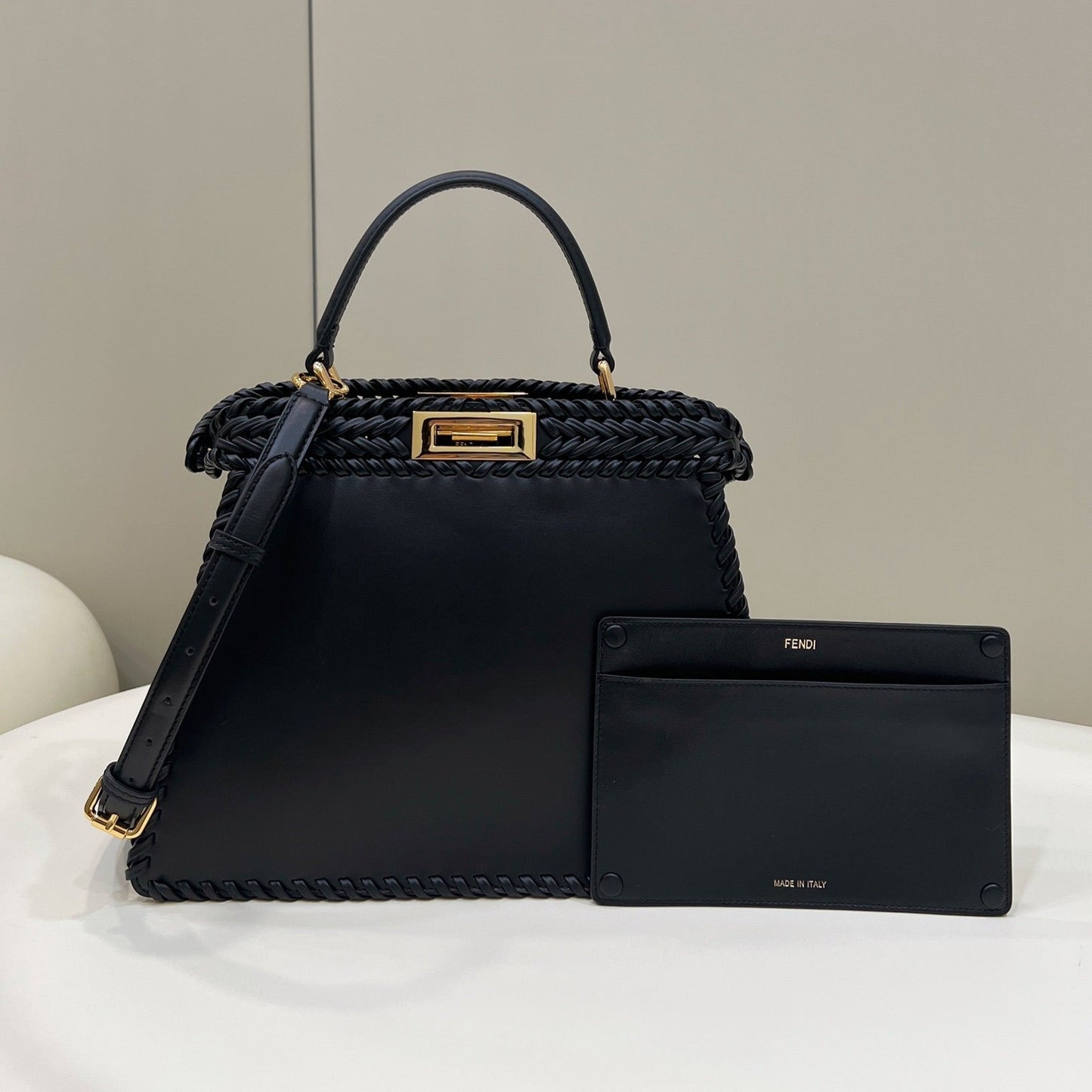 Luxury FendiPEEKABOO ISEEU 27 IN BLACK SMOOTH CALFSKIN WITH WOVEN TRIM GOLD HARDWARE