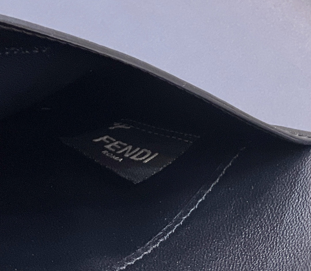 Luxury FendiPEEKABOO ISEEU 27 IN BLACK SMOOTH CALFSKIN WITH WOVEN TRIM GOLD HARDWARE