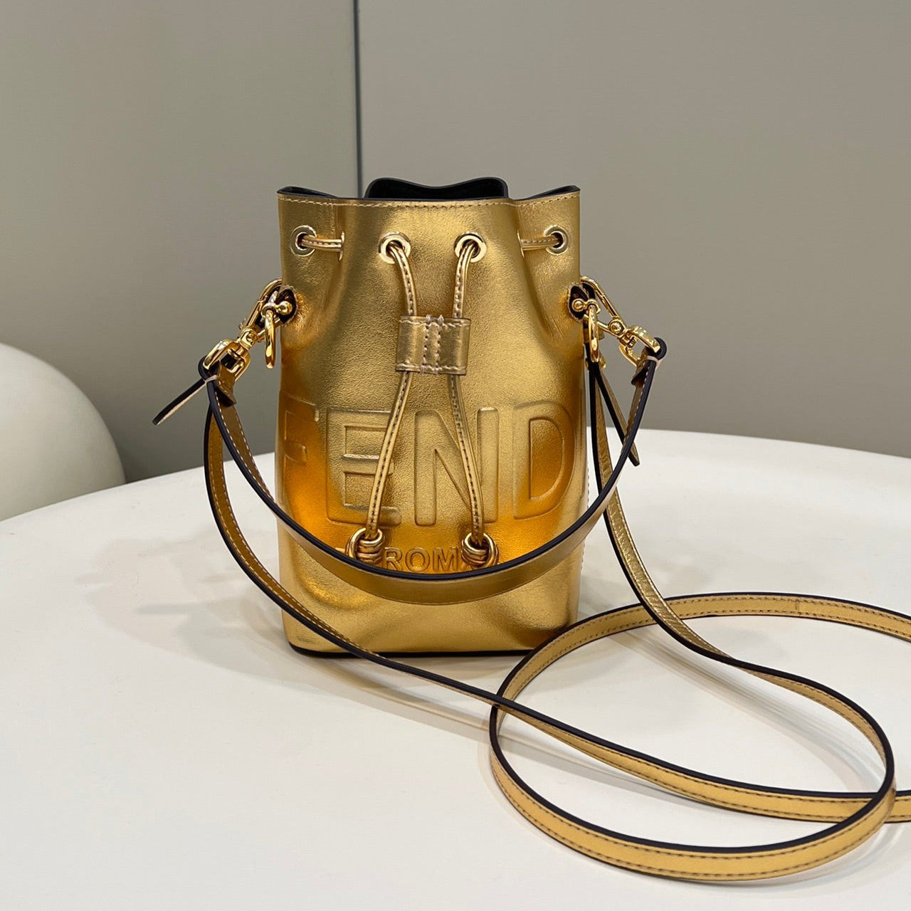 Luxury FendiMON TRESOR 18 IN GOLD METALLIC CALFSKIN