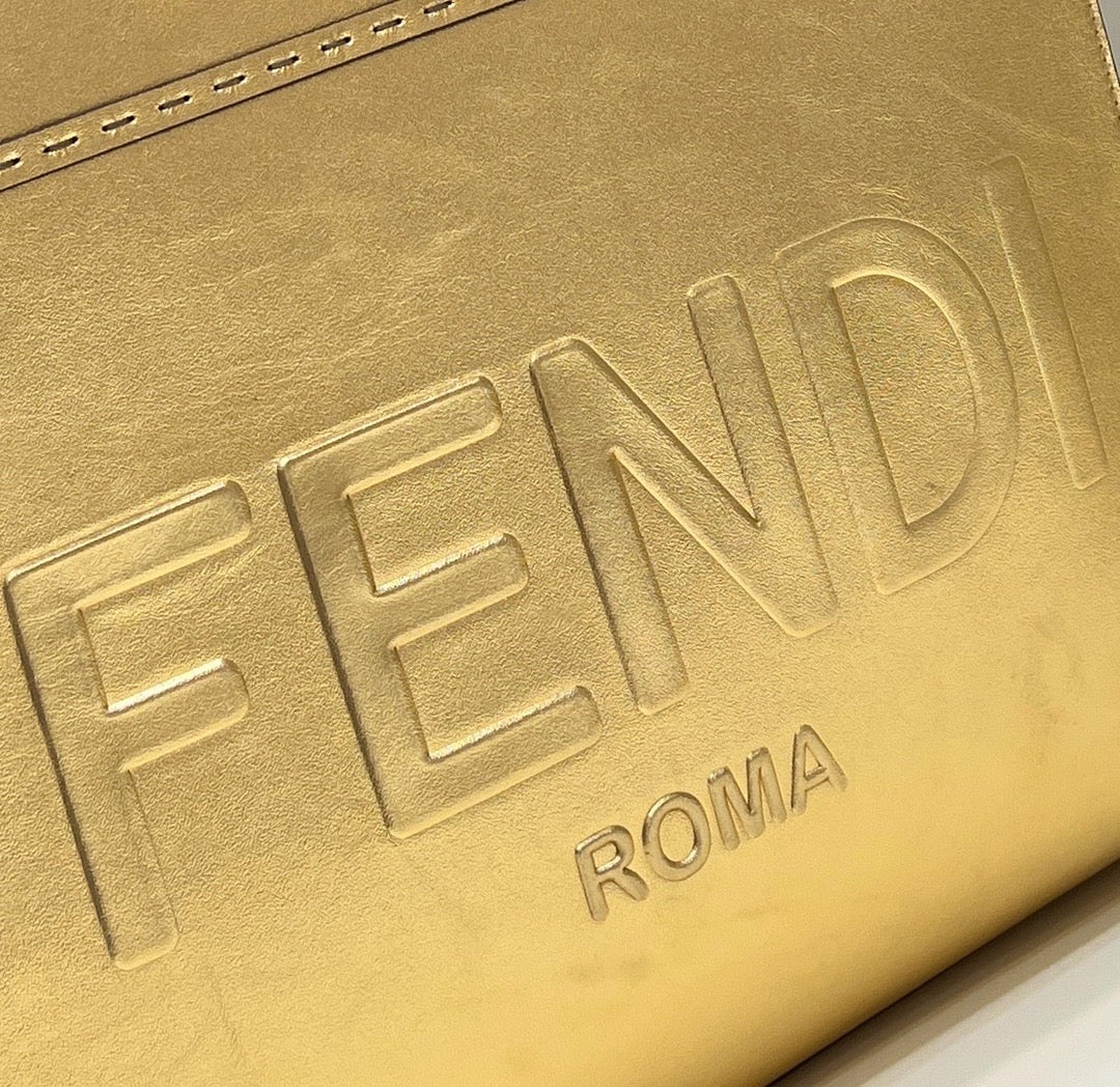 Luxury FendiSHINE LARGE 35 TOTE IN GOLDEN CALFSKIN