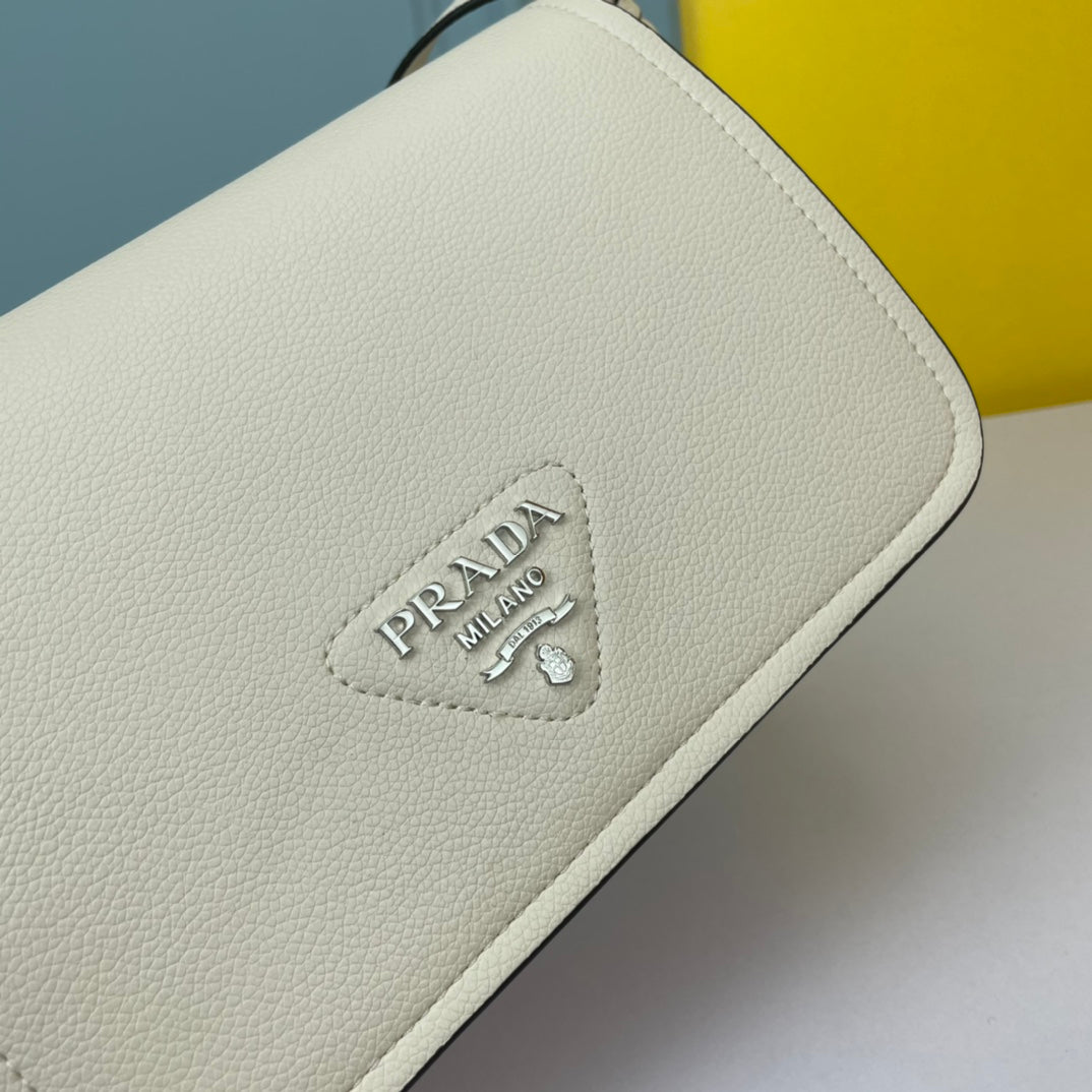 Luxury Prada24 BAG WITH STRAP IN WHITE CALFSKIN
