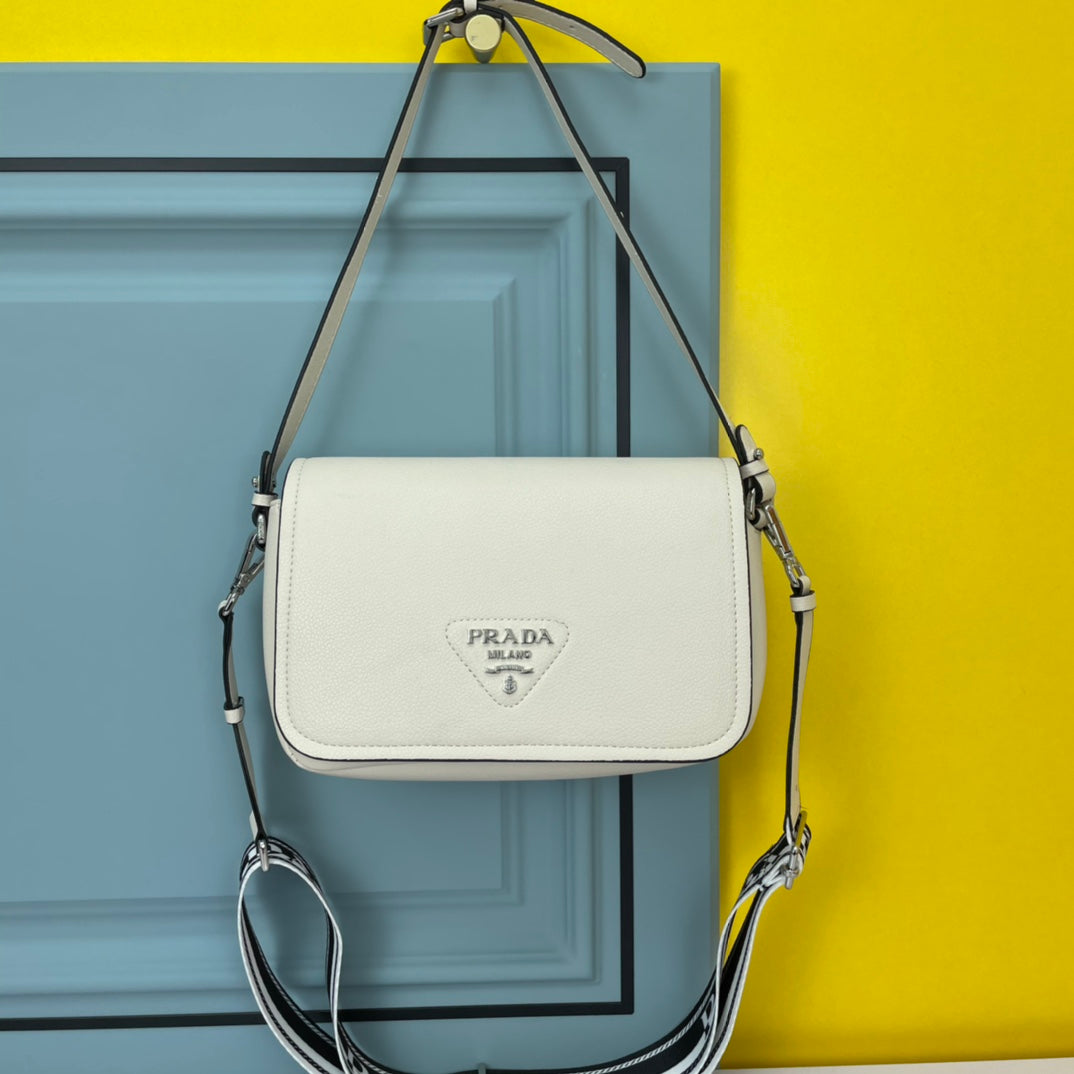 Luxury Prada24 BAG WITH STRAP IN WHITE CALFSKIN