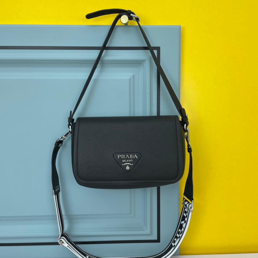 Luxury Prada24 BAG WITH STRAP IN BLACK CALFSKIN