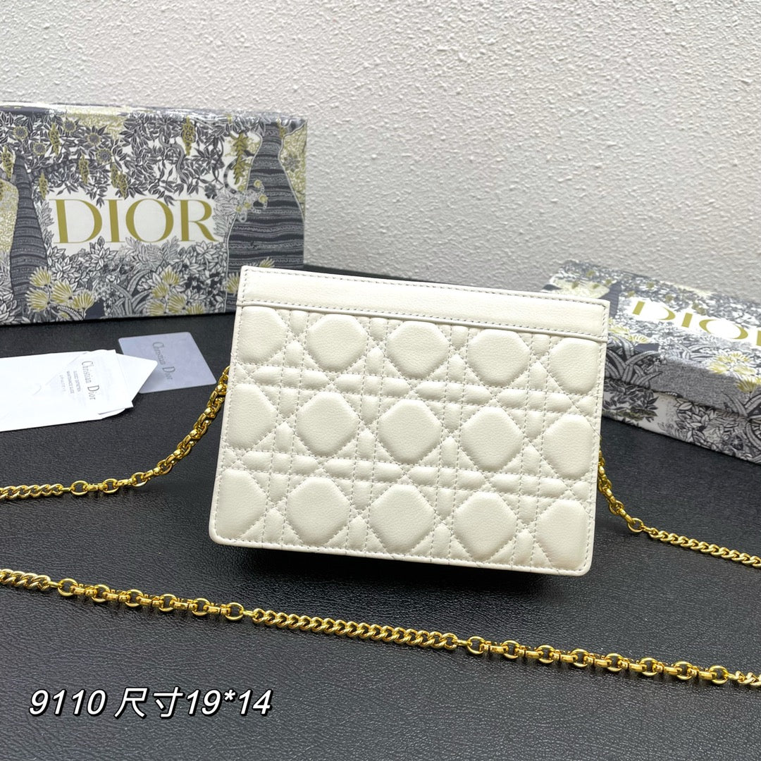 Luxury DiorCARO POUCH 19 BAG IN WHITE CALFSKIN