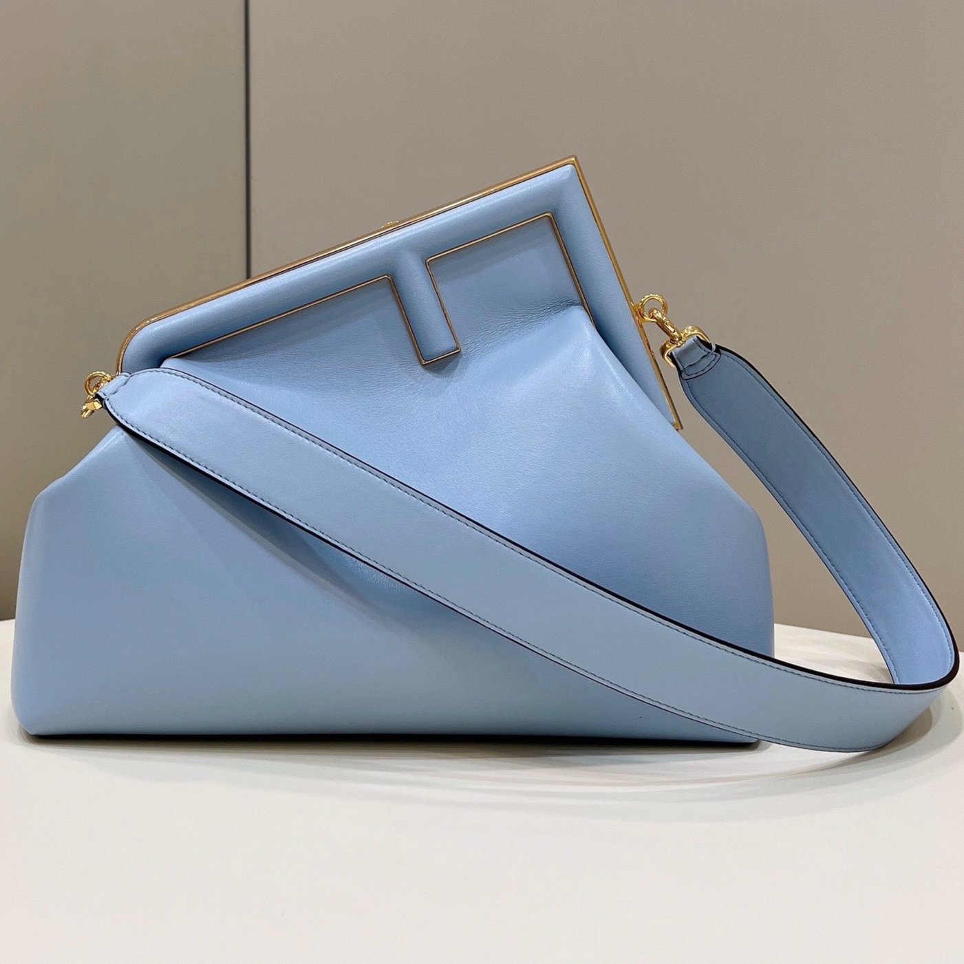 Luxury FendiLuxury FendiFIRST SMALL 32 IN LIGHT BLUE NAPPA LEATHER BAG GOLD HARDWARE