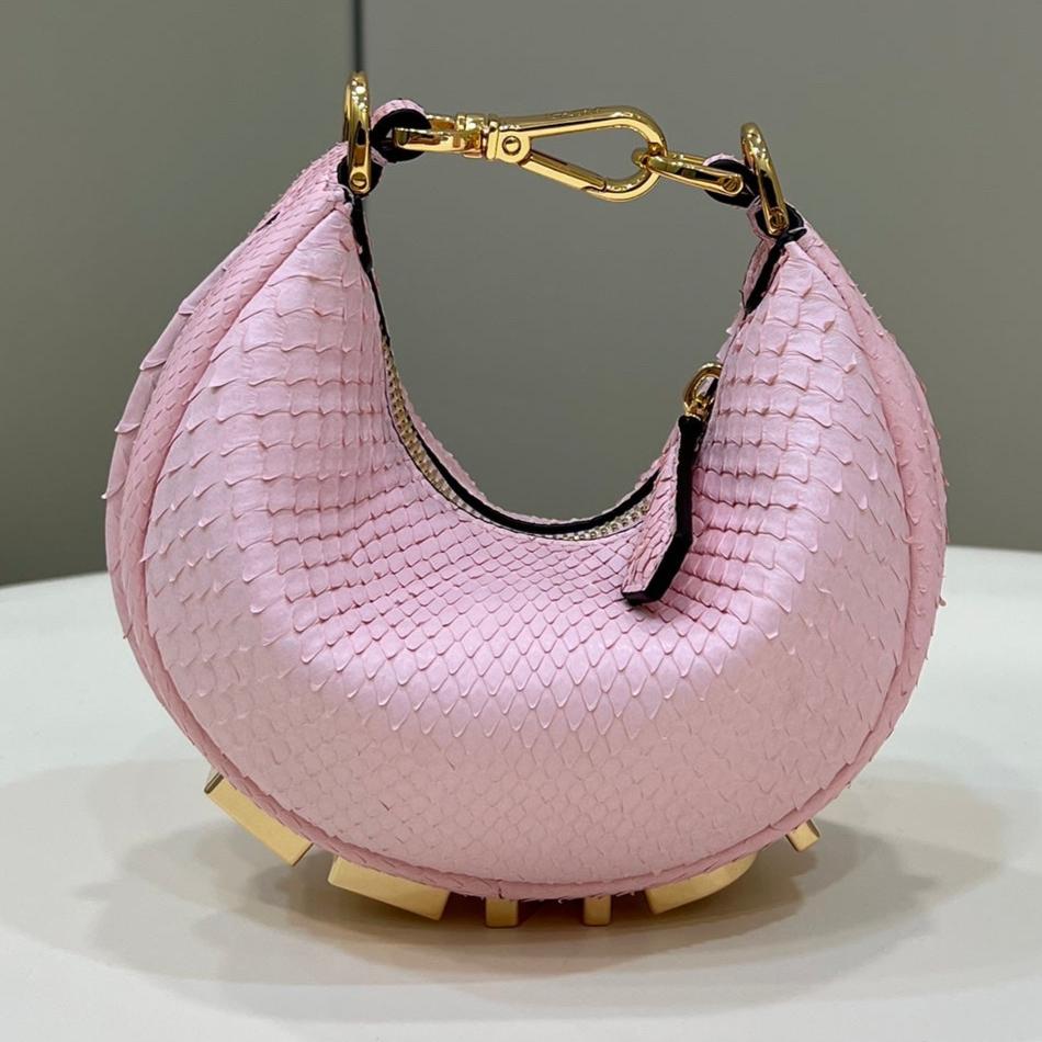Luxury FendiFENDIGRAPHY MINI 16 BAG IN LIGHT PINK CALFSKIN GOLD HARDWARE