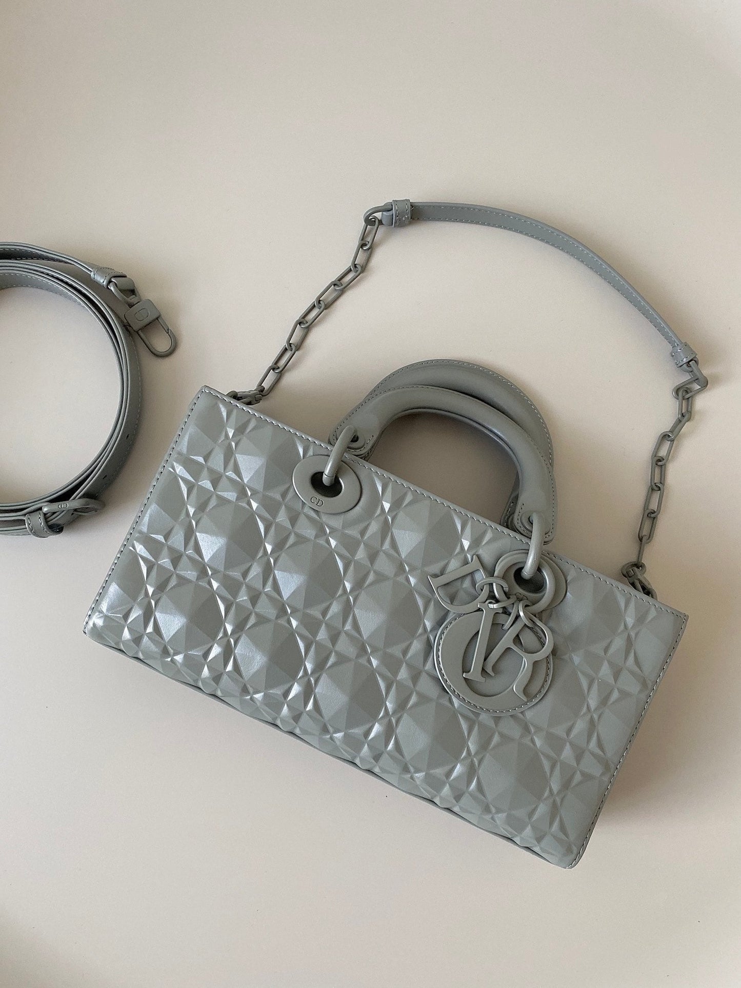 Luxury DiorMEDIUM D-JOY BAG 26 IN GREY CALFSKIN