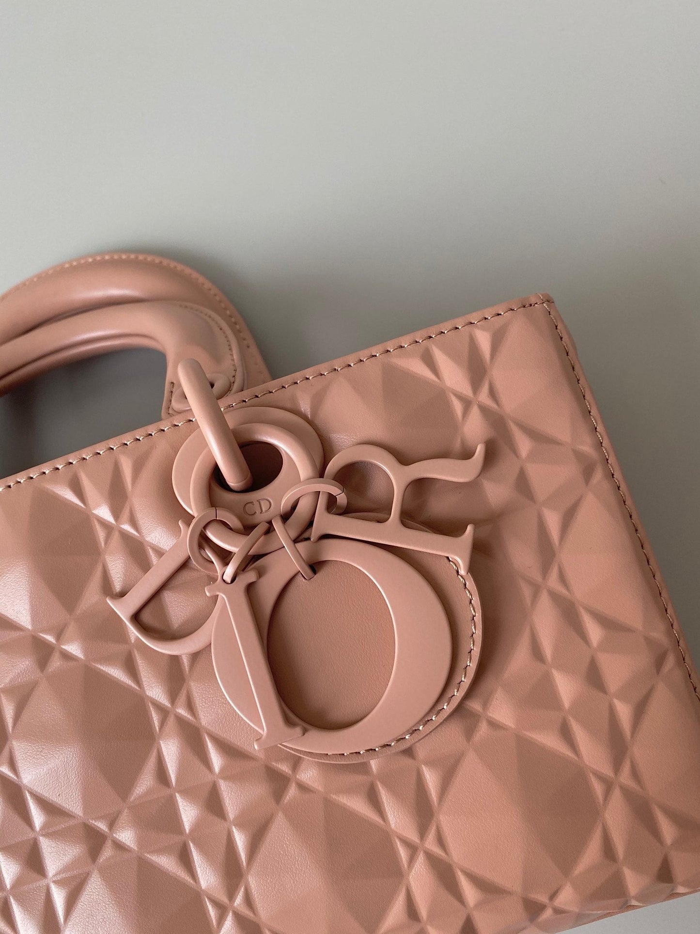 Luxury DiorMEDIUM D-JOY BAG 26 IN DESSERT SAND CALFSKIN