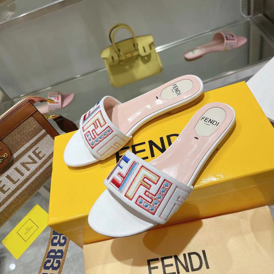 Luxury FendiFF Multicolor Logo Slide Pink White Leather