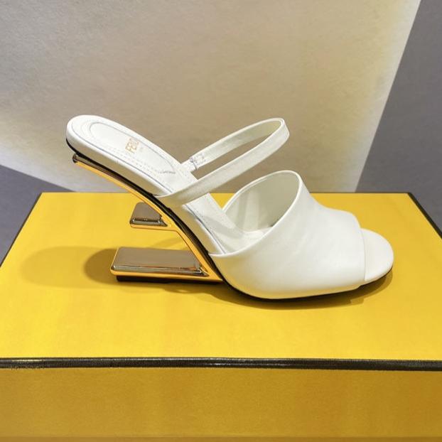 Luxury FendiLuxury FendiFIRST 95 MM HIGH-HEELED SANDAL IN WHITE LAMBSKIN GOLD HARDWARE