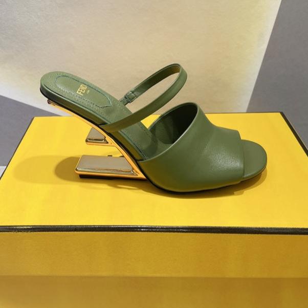 Luxury FendiLuxury FendiFIRST 95 MM HIGH-HEELED SANDAL IN OLIVE GREEN LAMBSKIN GOLD HARDWARE