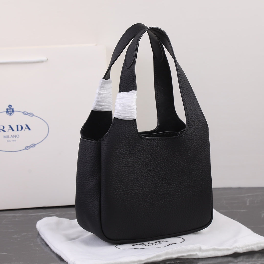 Luxury Prada18 DYNAMIQUE LOGO TOTE BAG IN BLACK CALFSKIN