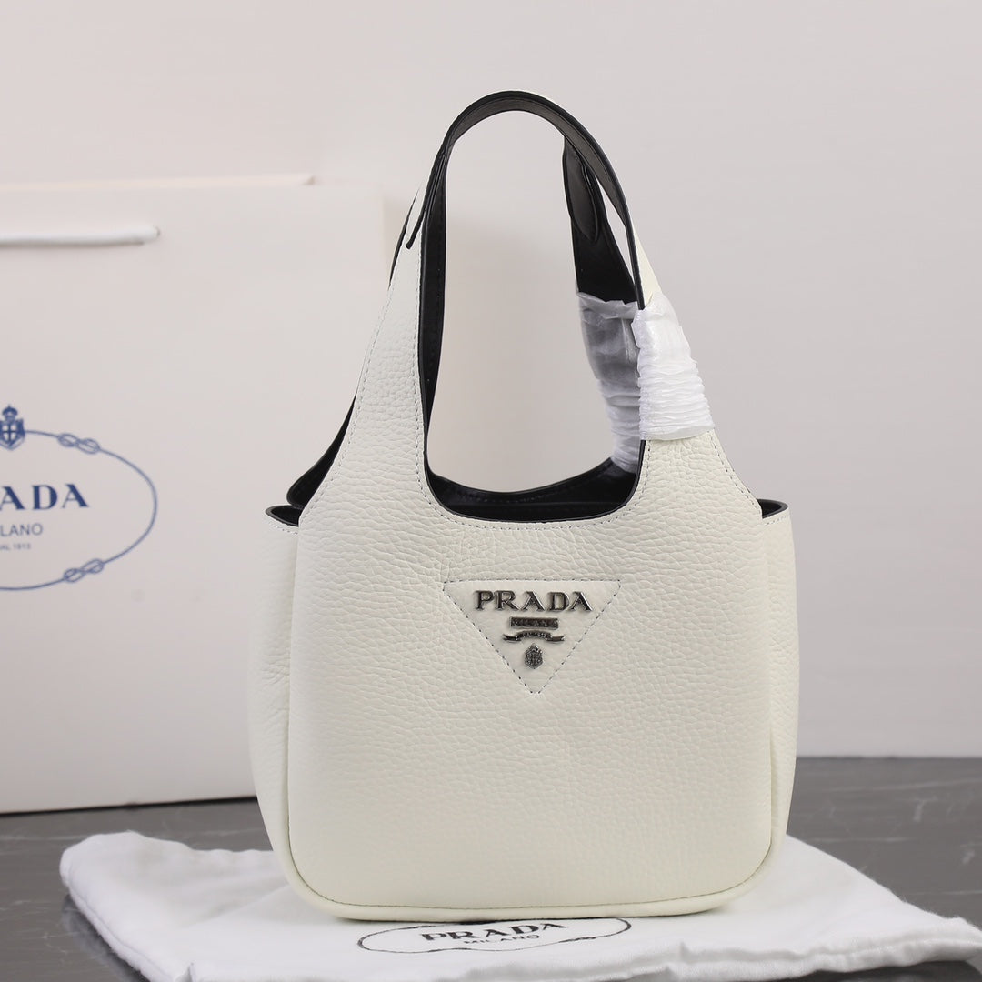 Luxury Prada18 DYNAMIQUE LOGO TOTE BAG IN WHITE CALFSKIN