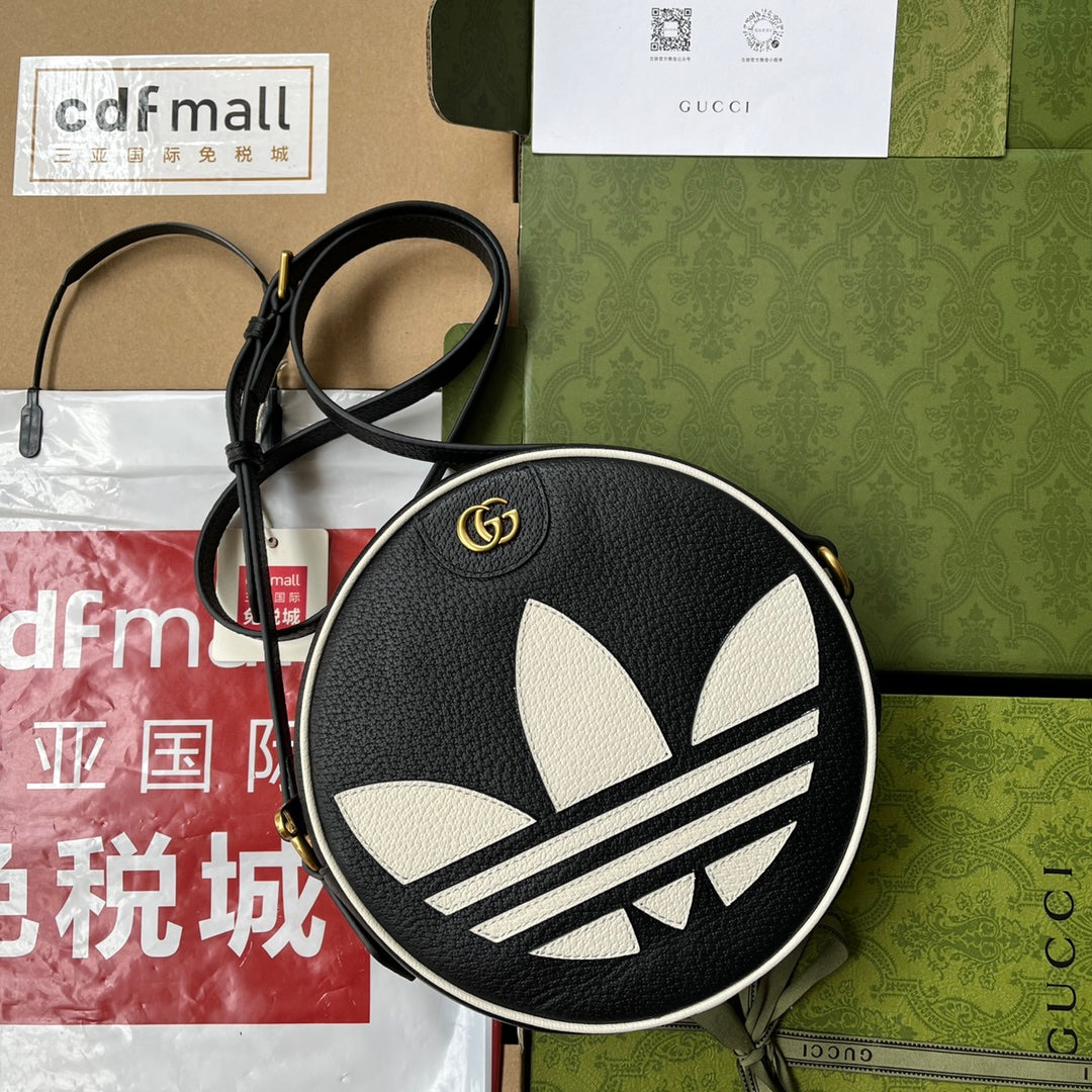 Luxury Gucci GGxADIDAS OPHIDIA SHOULDER BAG 22 IN BLACK AND WHITE CALFSKIN