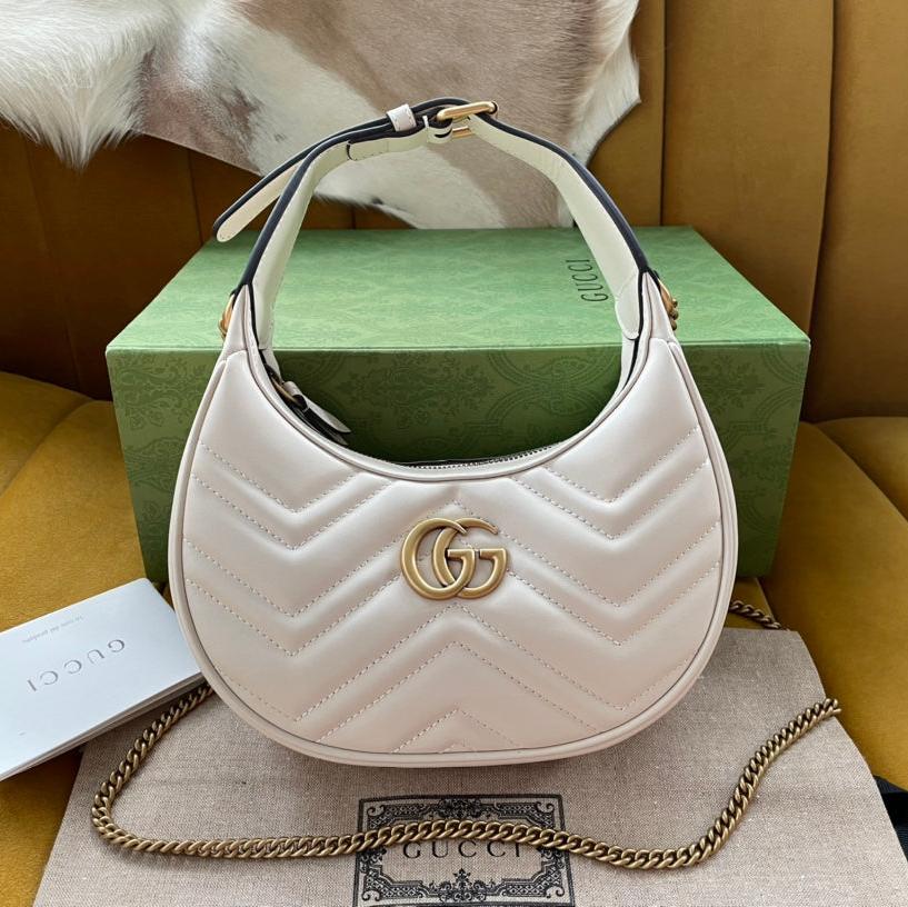 Luxury Gucci MARMONT SHOULDER BAG 21 IN WHITE CALFSKIN GOLD HARDWARE