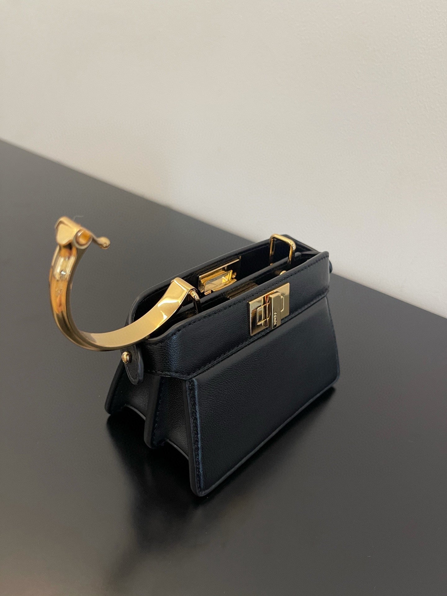 Luxury FendiLuxury FendiPEEKABOO ISEEU MICRO 12 BAG IN BLACK CALFSKIN WITH GOLD HARDWARE