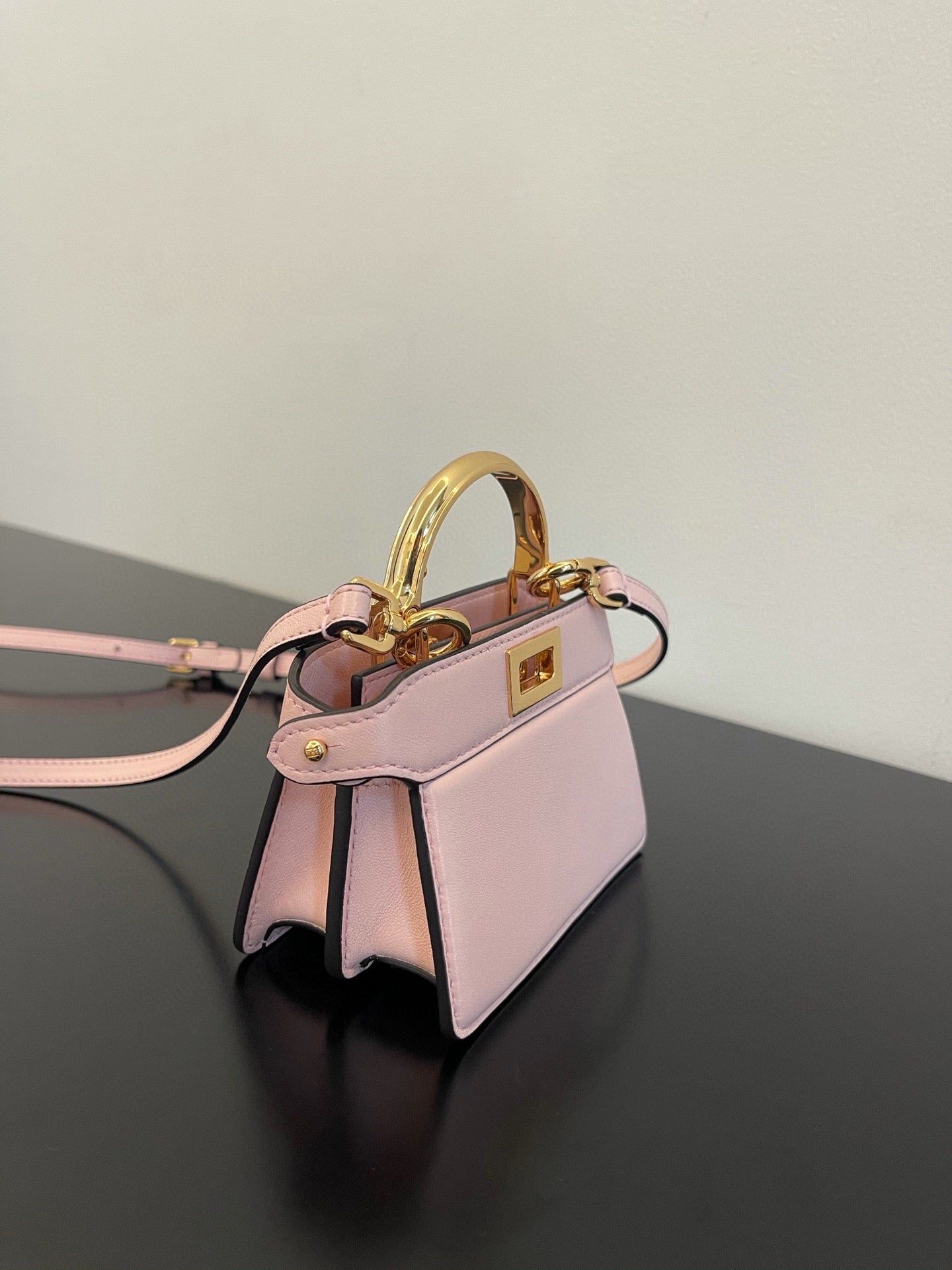 Luxury FendiLuxury FendiPEEKABOO ISEEU MICRO 12 BAG IN LIGHT PINK CALFSKIN WITH GOLD HARDWARE