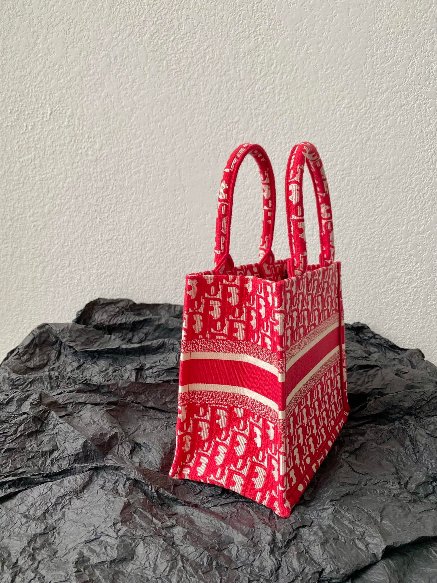Luxury DiorSmall Book Tote 26.5cm Red Retro Style D Letter Embroidery