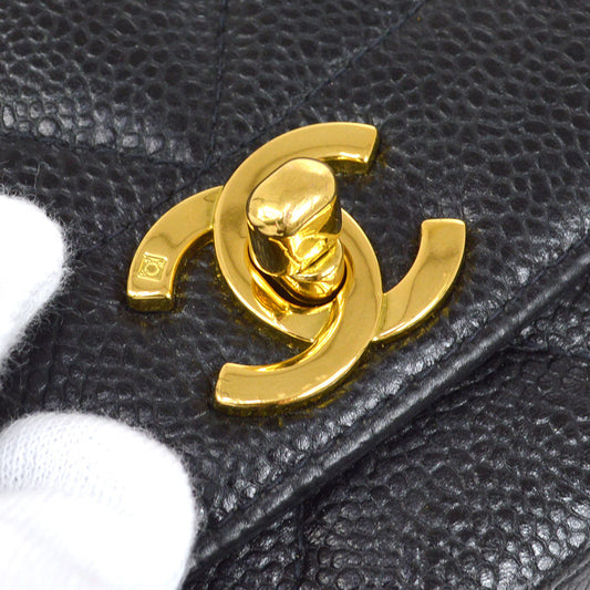 CHANEL 1994-1996 Diana Flap Medium Black Caviar 73182