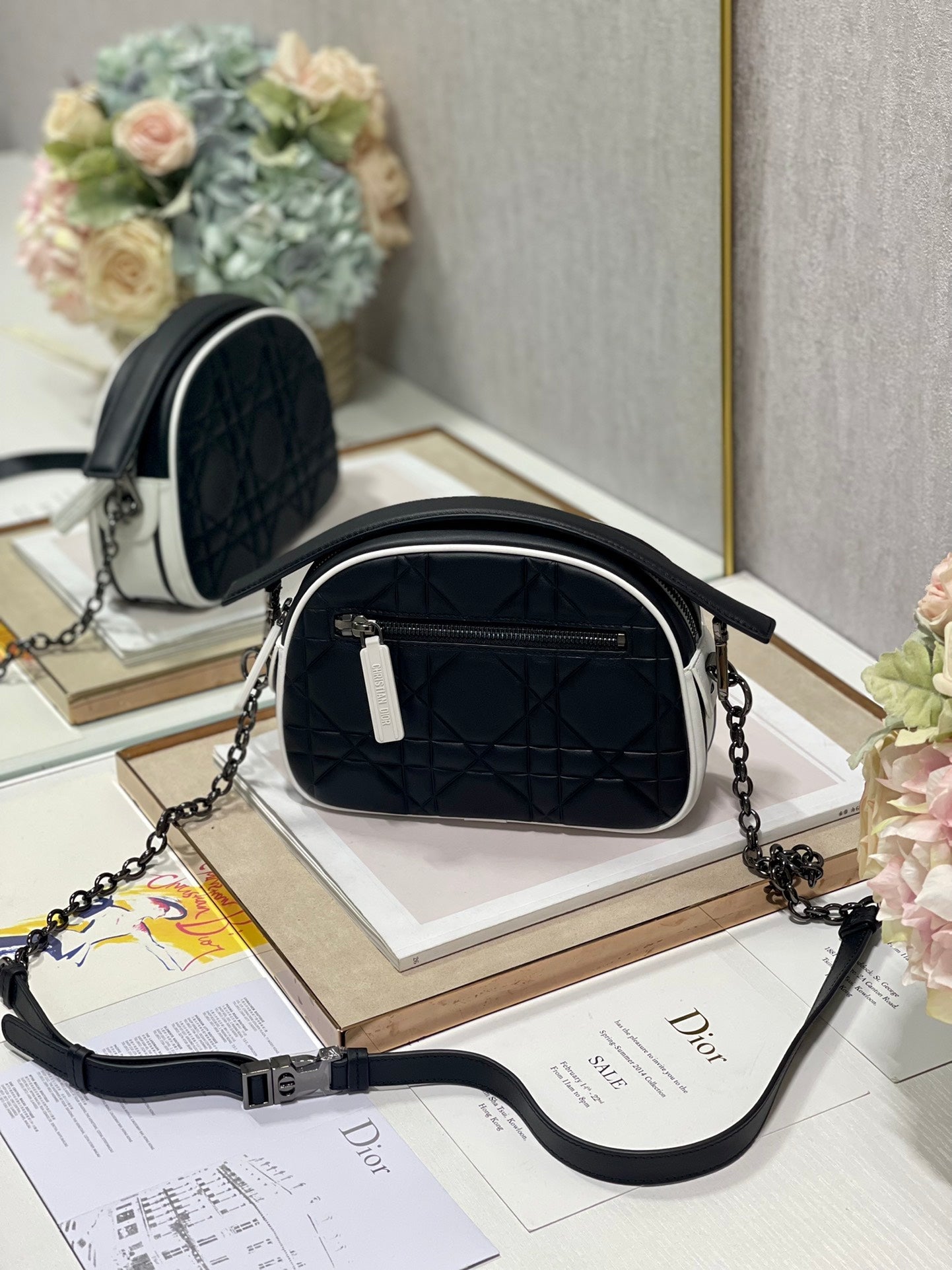 Luxury DiorVIBE HOBO 22 BAG IN BLACK CALFSKIN