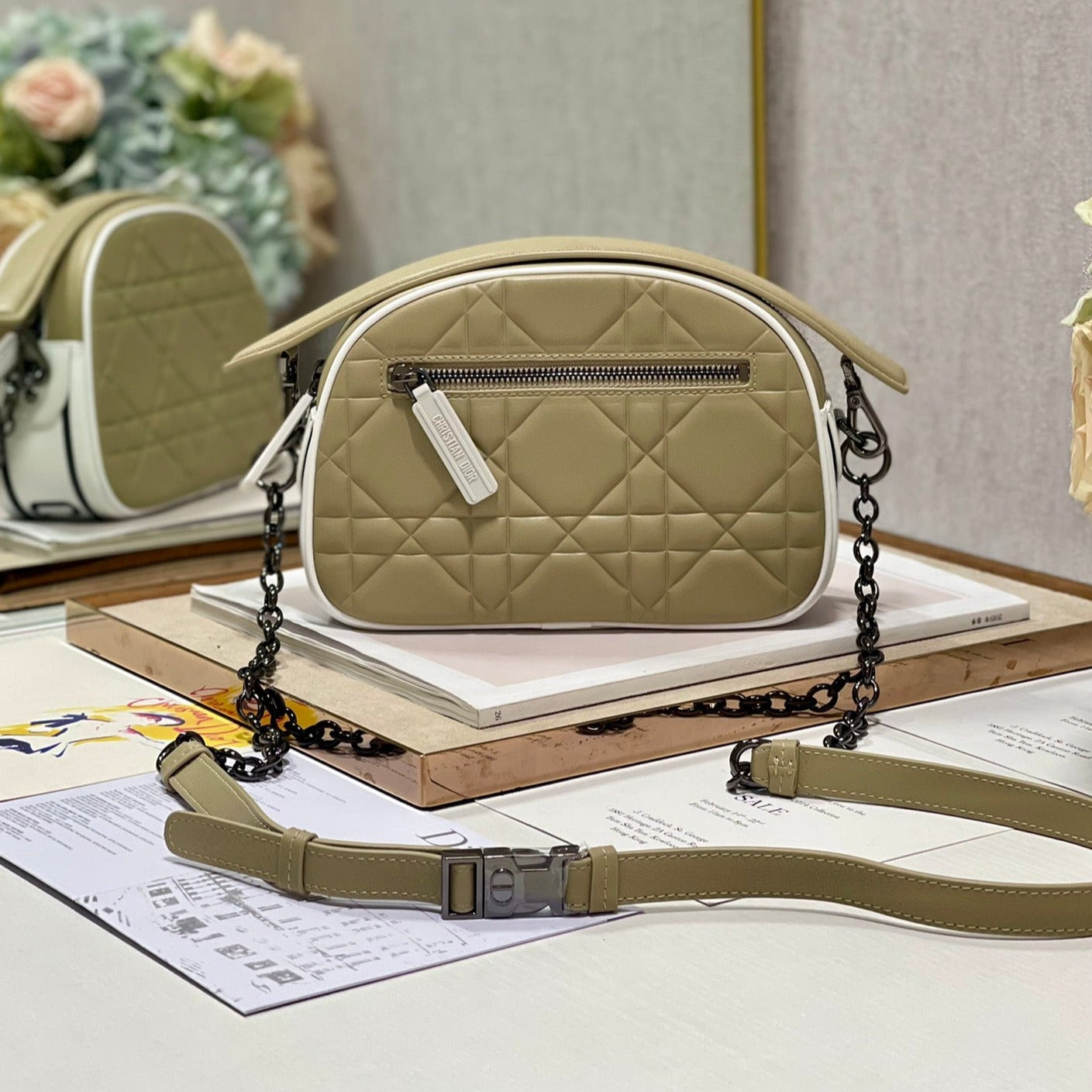 Luxury DiorVIBE HOBO 22 BAG IN ECRU BEIGE CALFSKIN