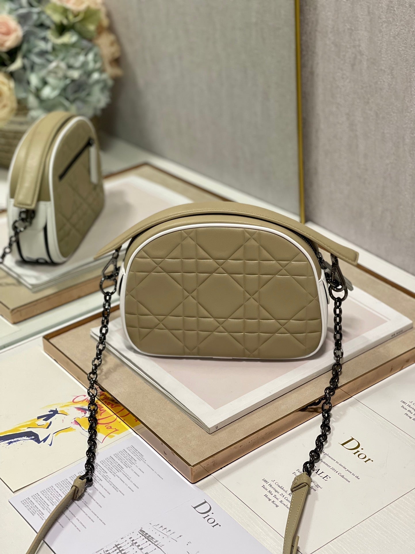 Luxury DiorVIBE HOBO 22 BAG IN ECRU BEIGE CALFSKIN