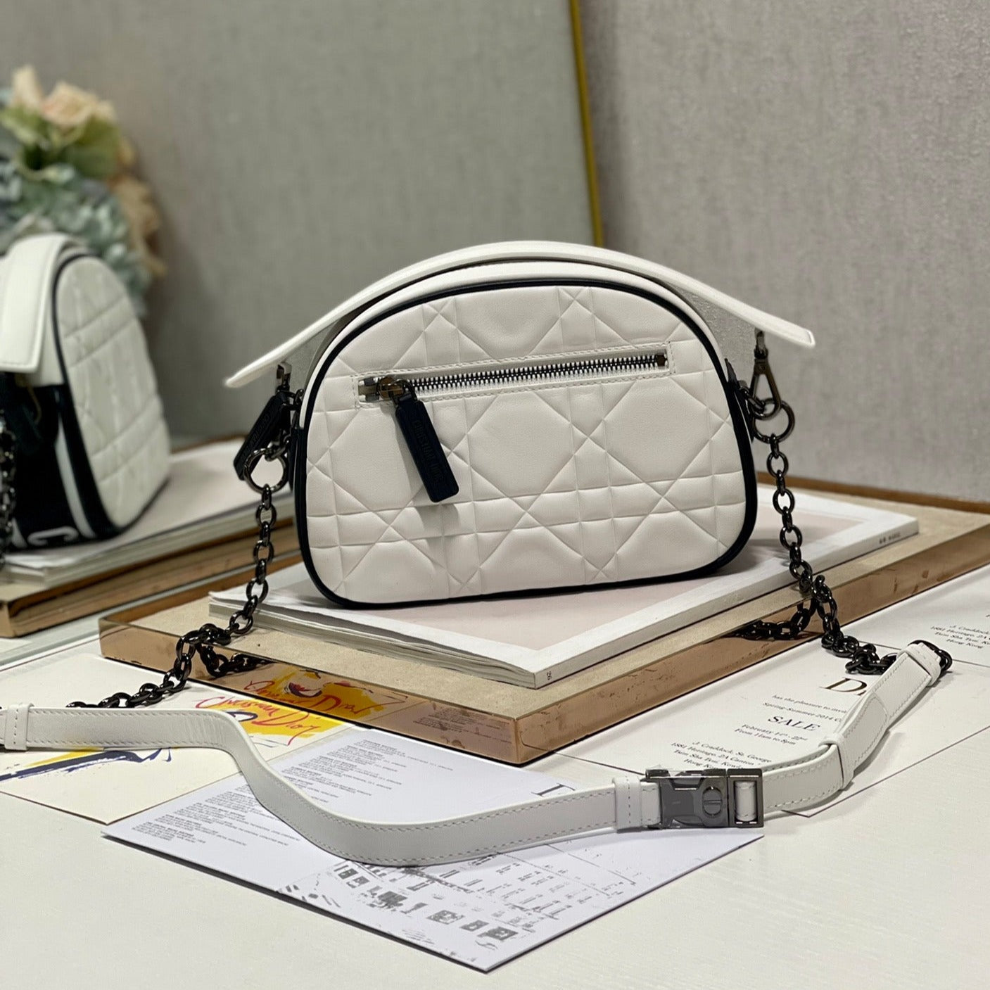 Luxury DiorVIBE HOBO 22 BAG IN WHITE CALFSKIN