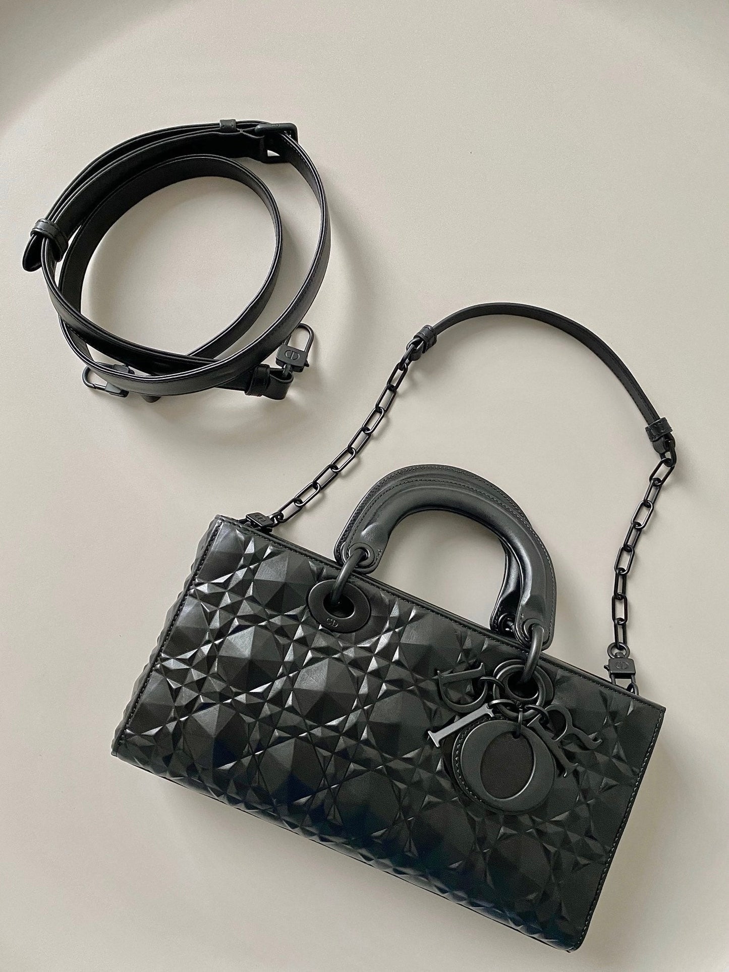 Luxury DiorMEDIUM D-JOY BAG 26 IN BLACK CALFSKIN