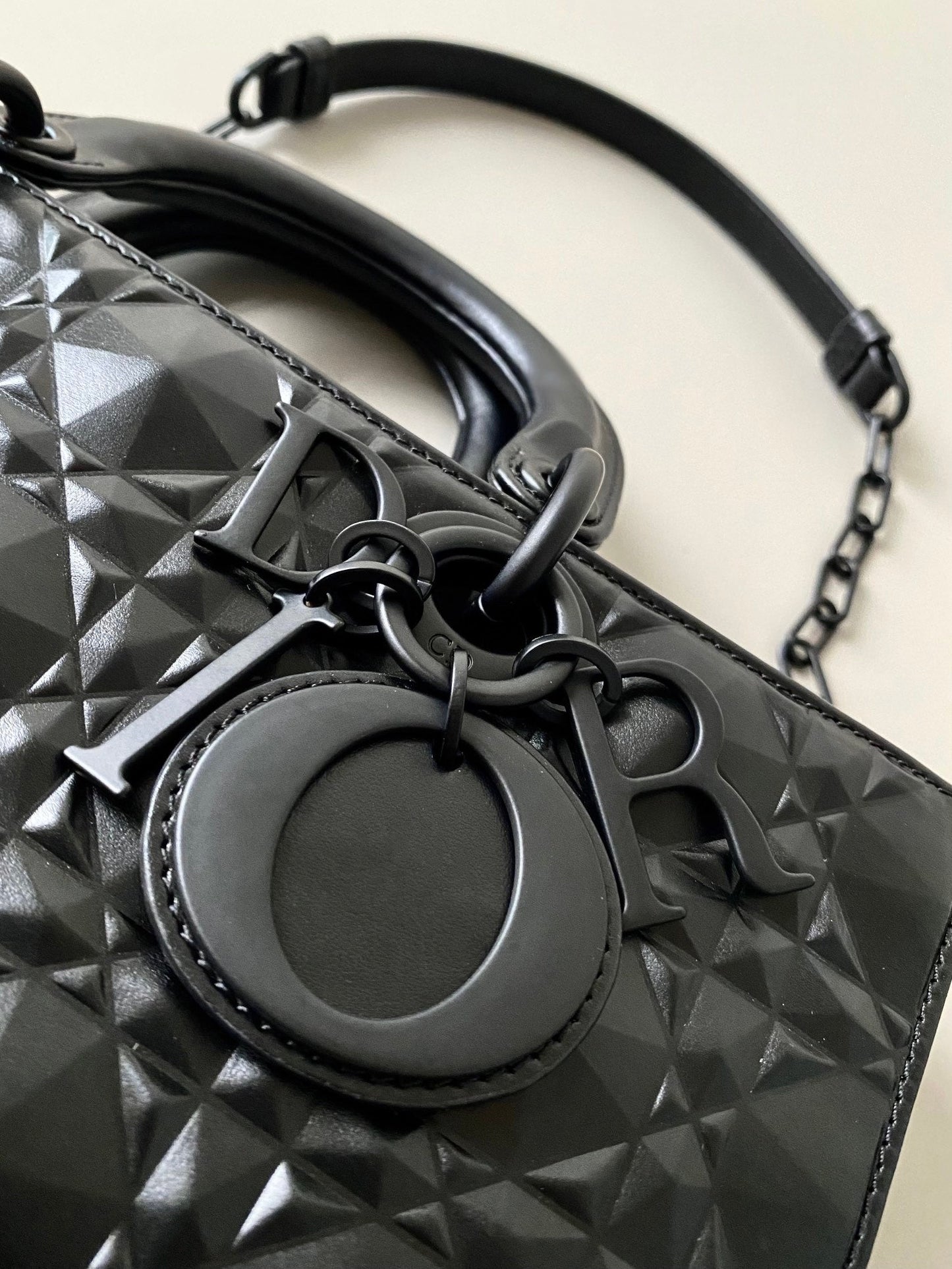 Luxury DiorMEDIUM D-JOY BAG 26 IN BLACK CALFSKIN