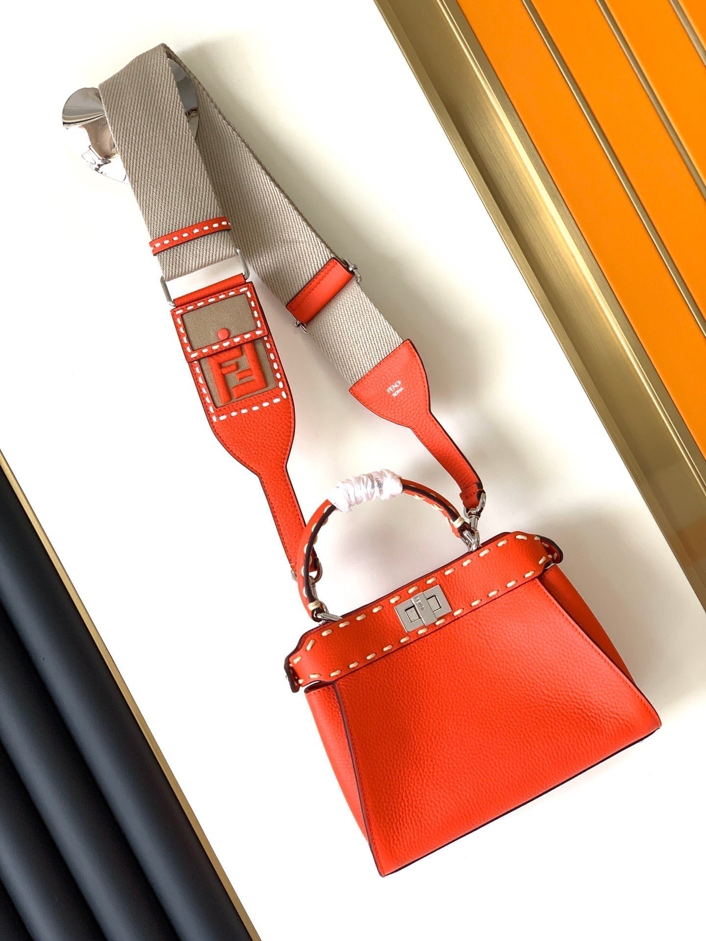 Luxury FendiPeekaboo Mini Selleria Bag 23cm red leather shw with 220 hand-sewn stitches