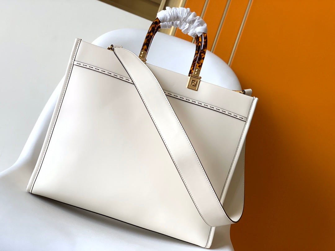 Luxury FendiFend Sunshine Medium Bag 35 White Leather