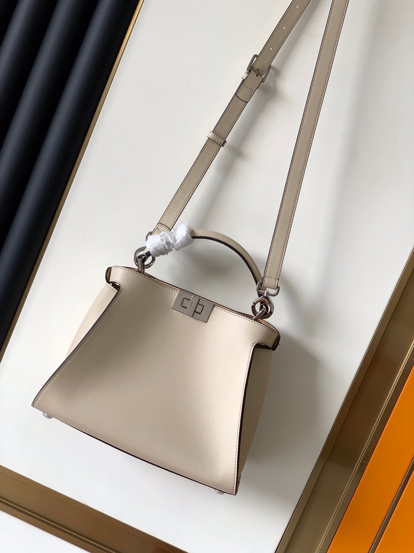 Luxury FendiPeekaboo ISeeU Small 27cm Bag ivory lambskin gold hardware