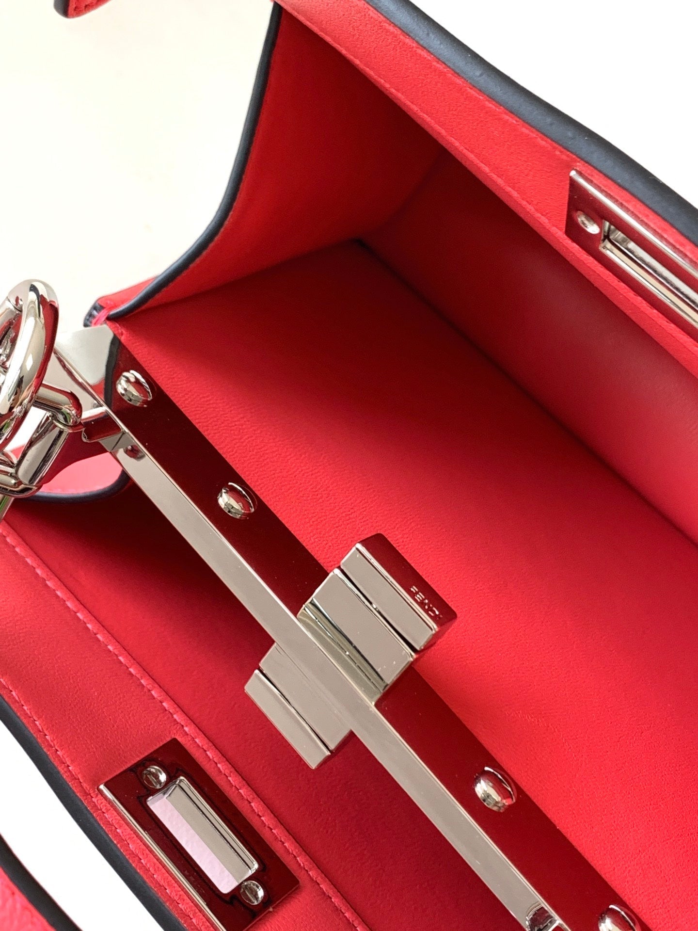 Luxury FendiPeekaboo ISeeU Petite 20 Bag Hot Pink Lambskin Shw