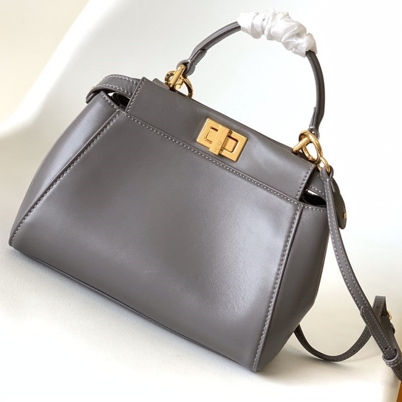 Luxury FendiPeekaboo Mini 23cm Bag taupe lambskin gold hardware