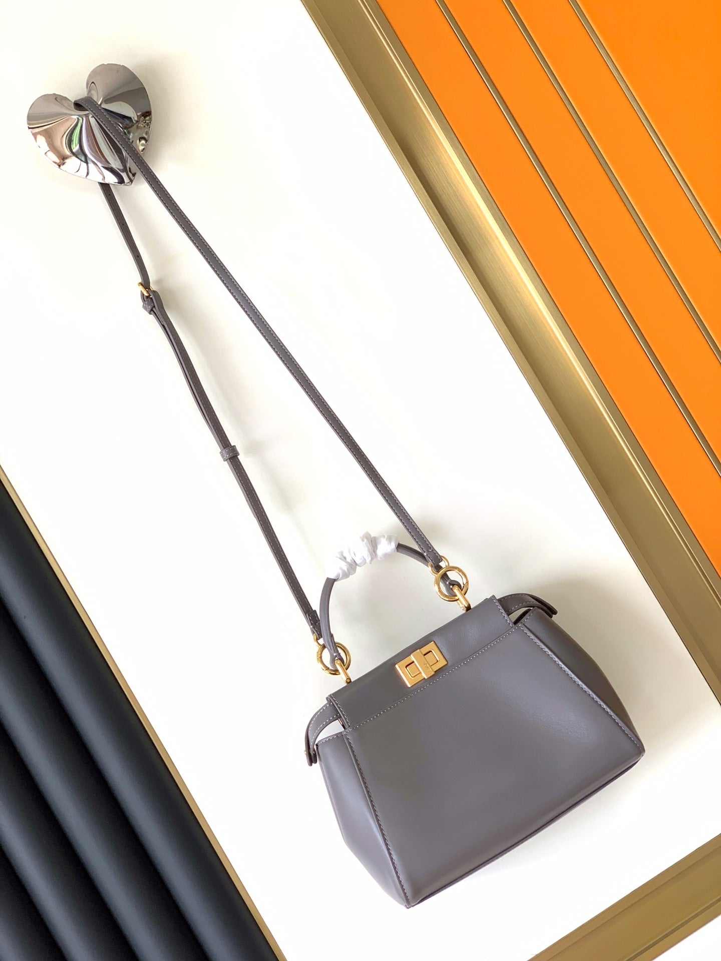 Luxury FendiPeekaboo Mini 23cm Bag taupe lambskin gold hardware