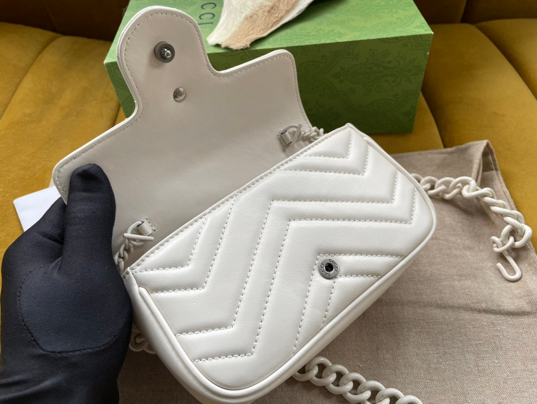 Luxury Gucci MARMONT MINI HANDBAG 16 IN WHITE CALFSKIN